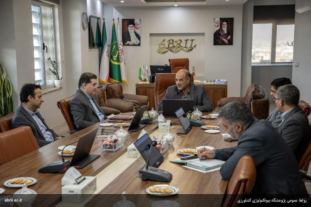 آغاز مذاکرات برای تعیین حوزه‌های قراردادی و مدل همکاری مشترک در حوزه فناوری‌های تولیدی و نوآوری-img