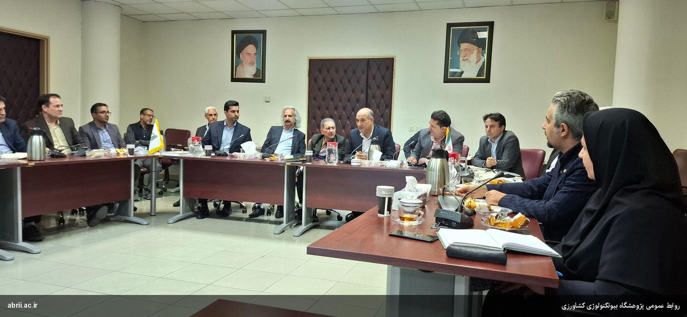 برگزاری نشست مشترک علمی و مدیریتی میان پژوهشگاه بیوتکنولوژی کشاورزی و دانشکده کشاورزی دانشگاه تربیت مدرس-img