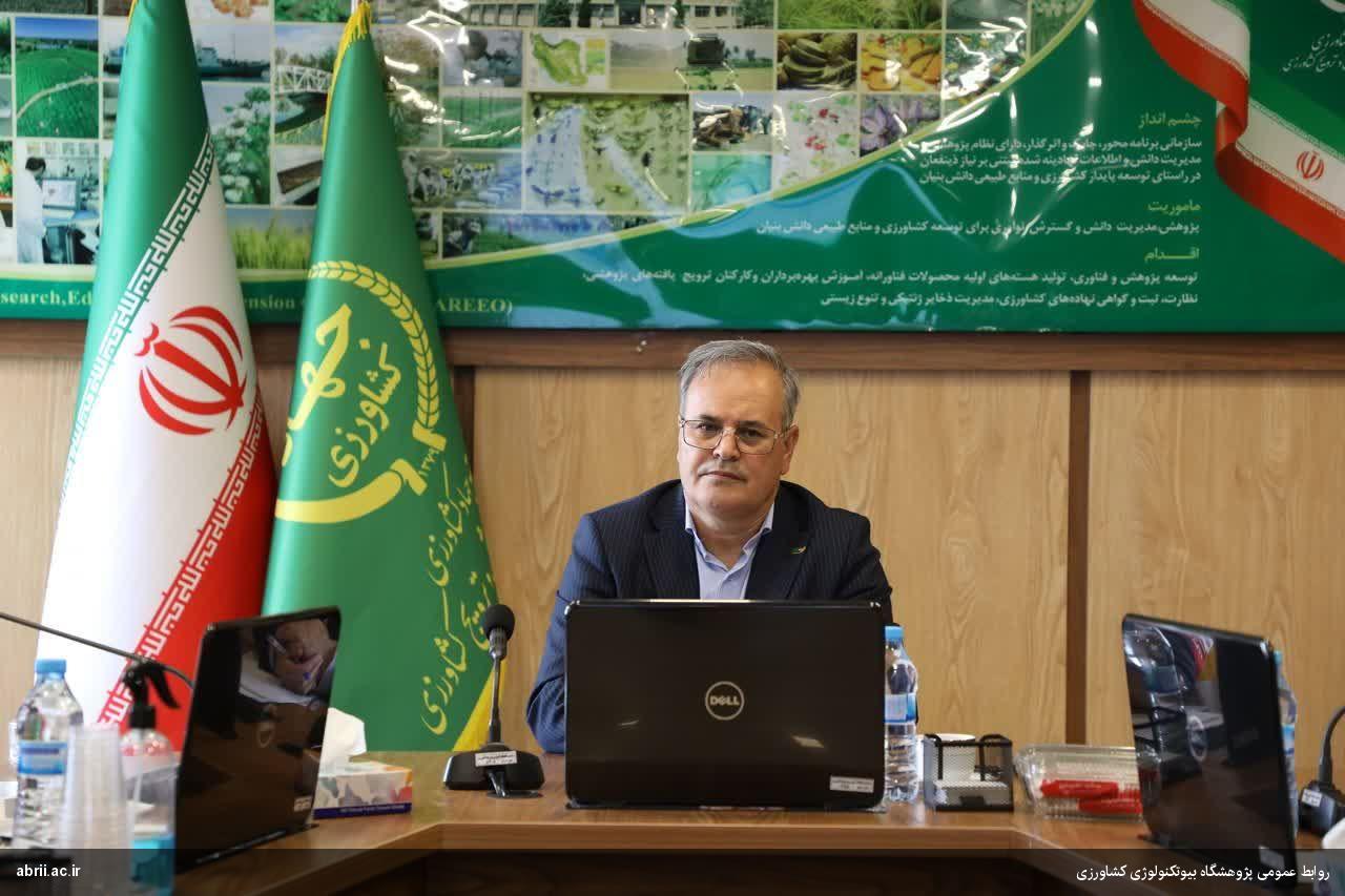معاون وزیر جهاد کشاورزی و رئیس سازمان تحقیقات، آموزش و ترویج کشاورزی: پژوهشگاه بیوتکنولوژی نماد علم، نوآوری و فناوری کشور است-img