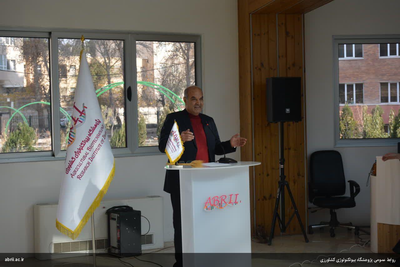 مراسم گرامیداشت زادروز حضرت فاطمه (س) و روز زن و مادر برگزار شد-img